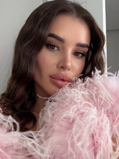 Elen escort in Dubai